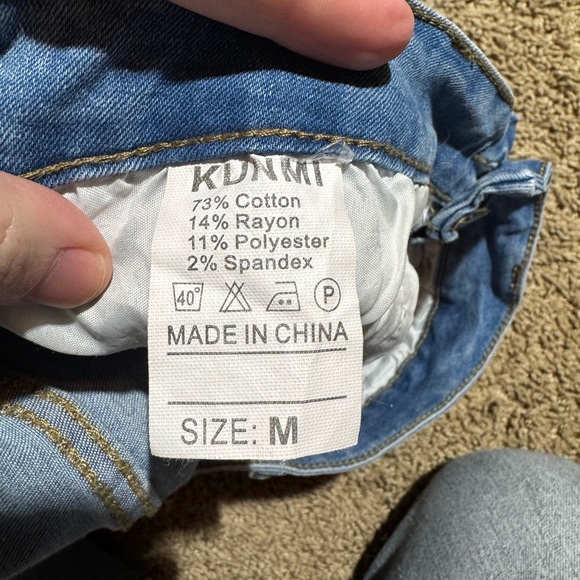 Trendy Distressed Women's Boyfriend Jeans medium - Picture 5 of 7